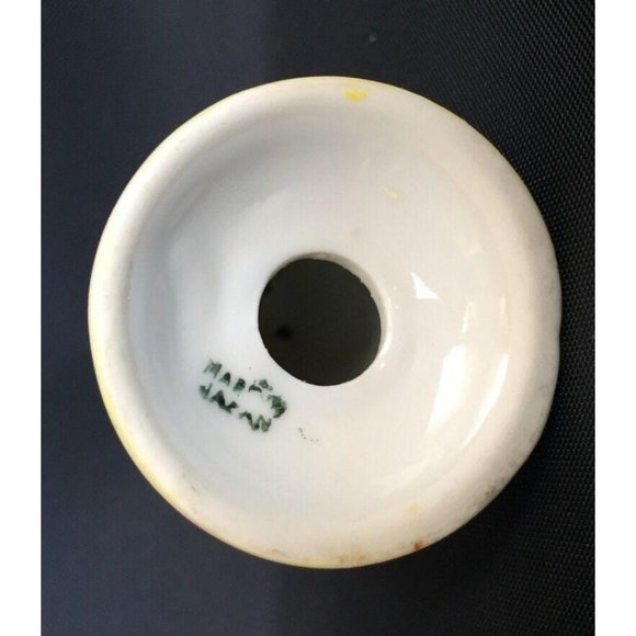 Handpainted Japanese Salt And Pepper Shaker Set - Picture 12 of 12